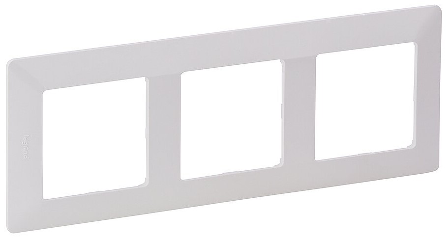 Рамка трехпостовая Legrand Valena Life белый Рамка трехпостовая Legrand Valena Life белый