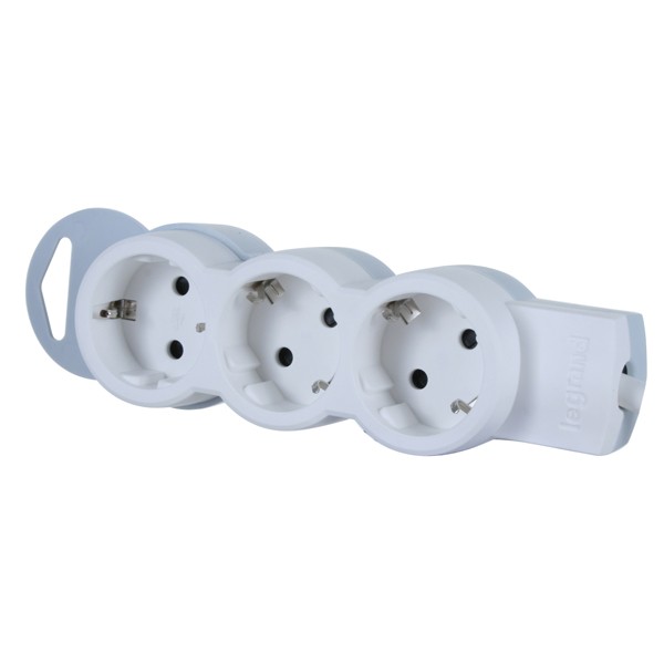 Колодка удлинителя Legrand 3х2К+З с заземлением Колодка удлинителя Legrand 3х2К+З с заземлением