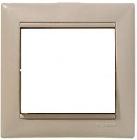 Рамка однопостовая Legrand Valena кантри Рамка однопостовая Legrand Valena кантри